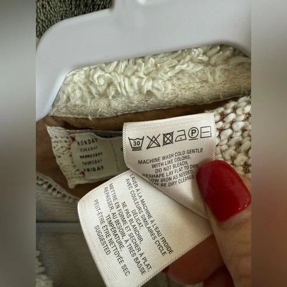 Anthropologie -Saturday Sunday-Cozy Cream/Tan Open-Front Sherpa Shawl/Cardigan - Picture 5 of 15